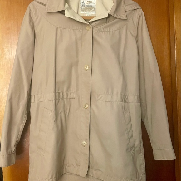 Women's London fog Jacket - Picture 3 of 6